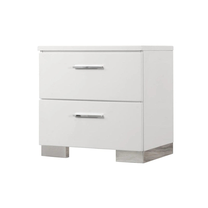 August Glossy White 6-piece Panel Bedroom Set